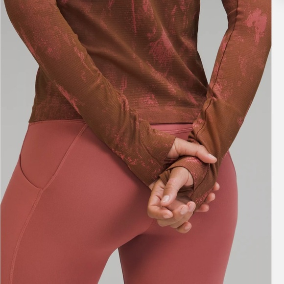 Lululemon Swiftly Tech L/S Shirt 2.0 in Shadow Bloom Roasted Brown/Brier Rose - Picture 3 of 11